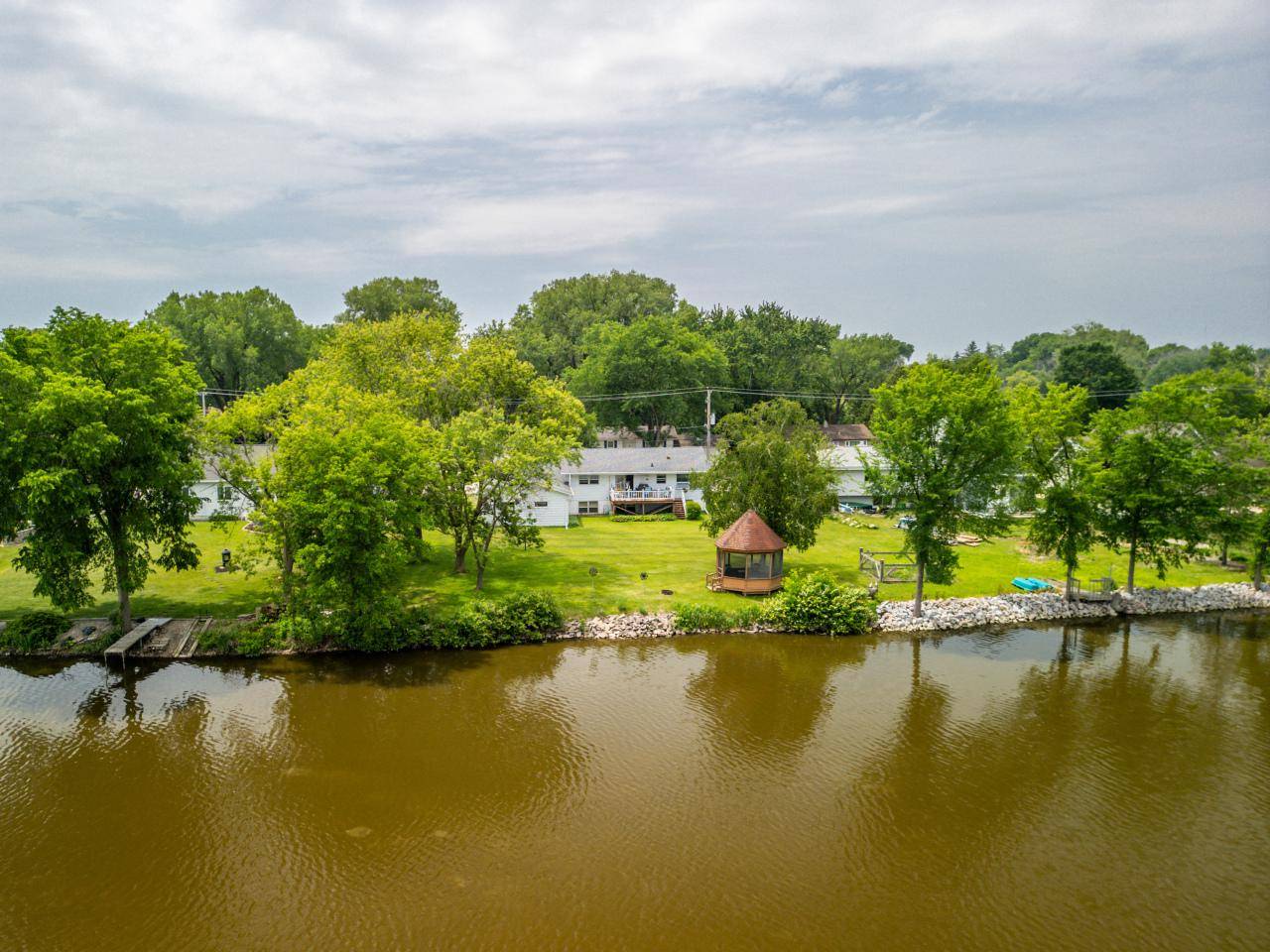 Watertown, WI 53098,717 N Water STREET
