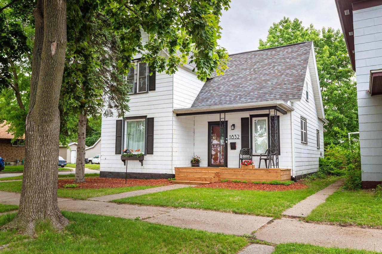 La Crosse, WI 54603,1832 Wood STREET