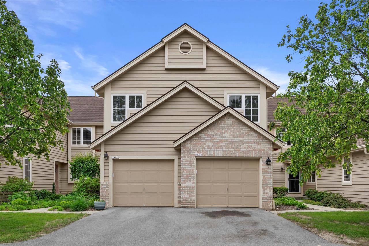 Brookfield, WI 53045,2975 River Birch DRIVE #E