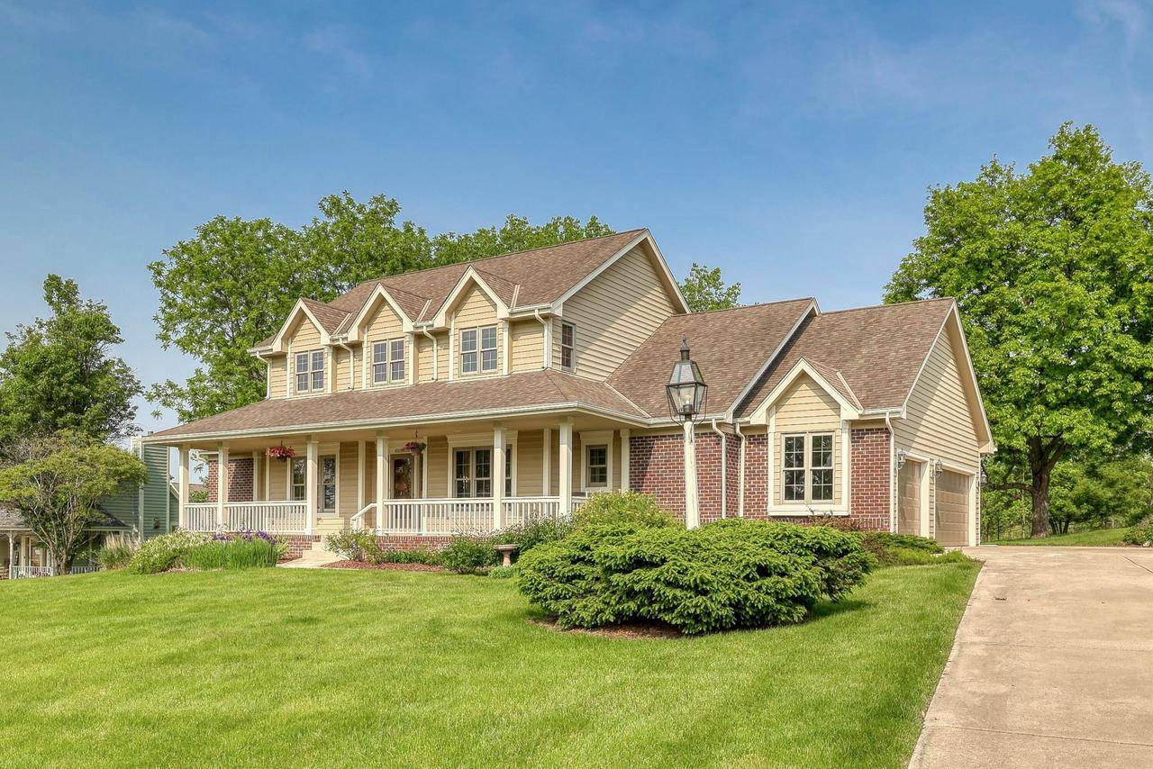Pewaukee, WI 53072,W287N4068 Highland COURT