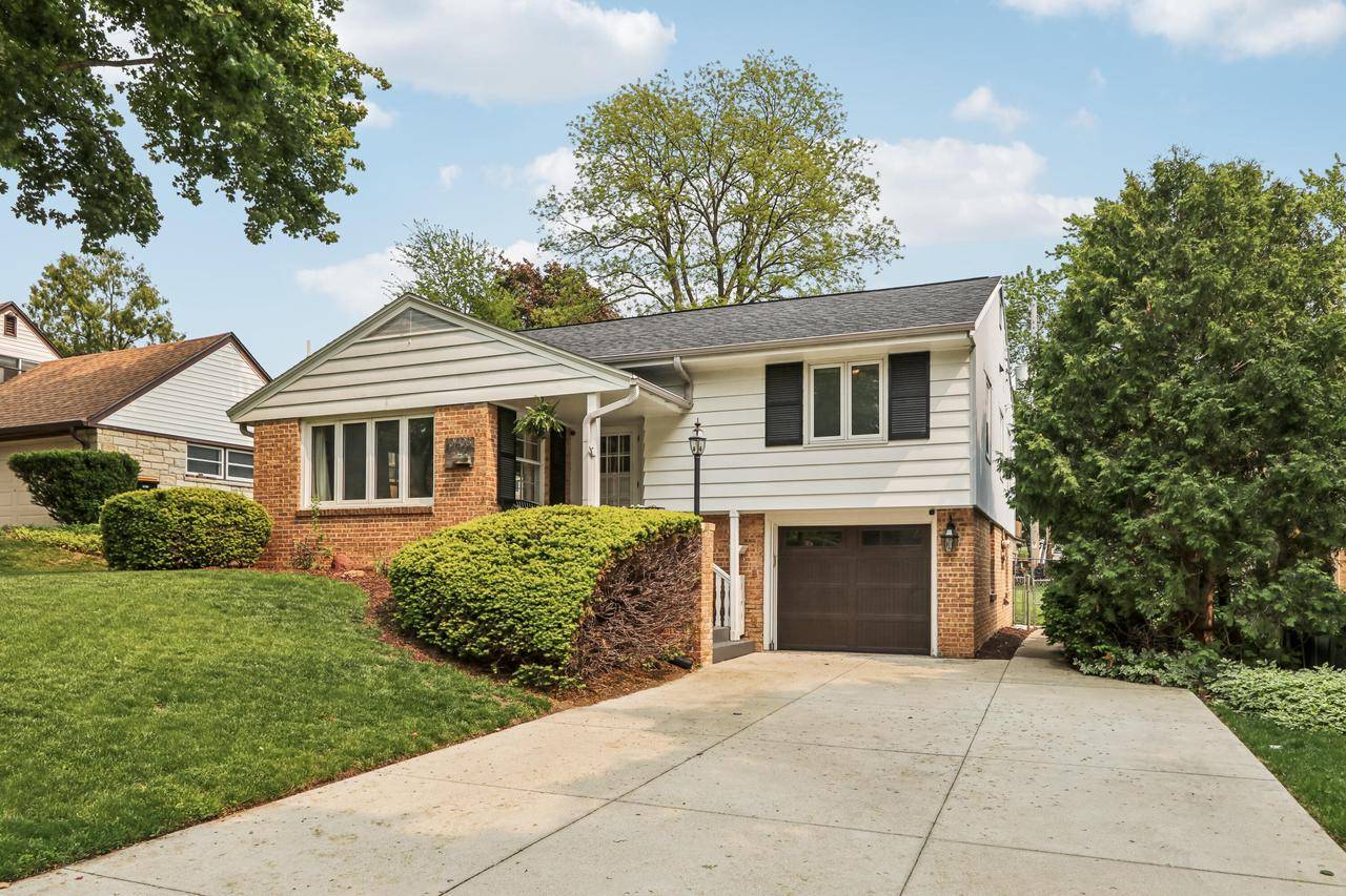 Wauwatosa, WI 53222,10403 W Hillside AVENUE