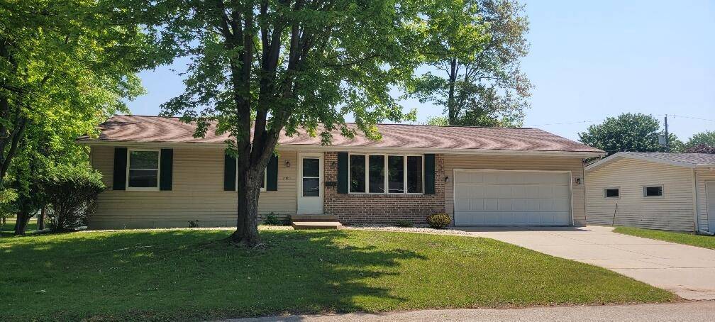 Menominee, MI 49858,3112 18th STREET