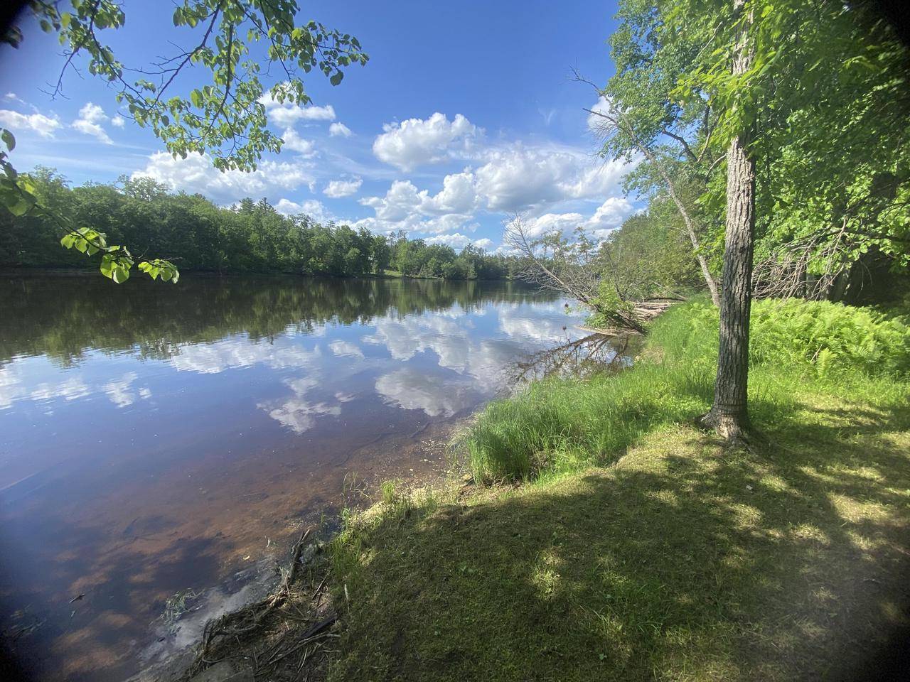 Wausaukee, WI 54177,N11831 Menominee Shores DRIVE