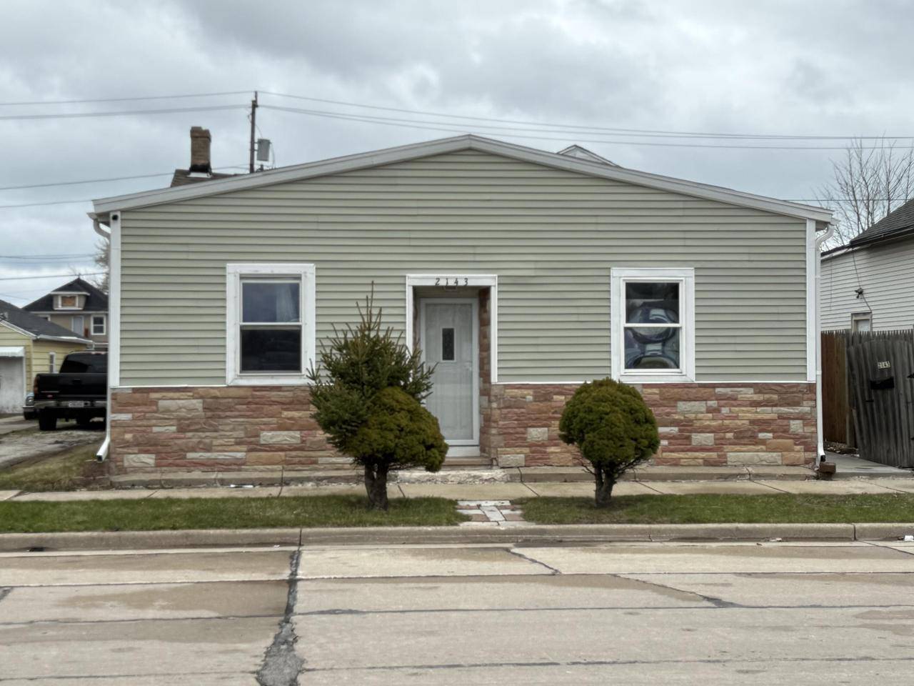 Mount Pleasant, WI 53403,2143 Clark STREET