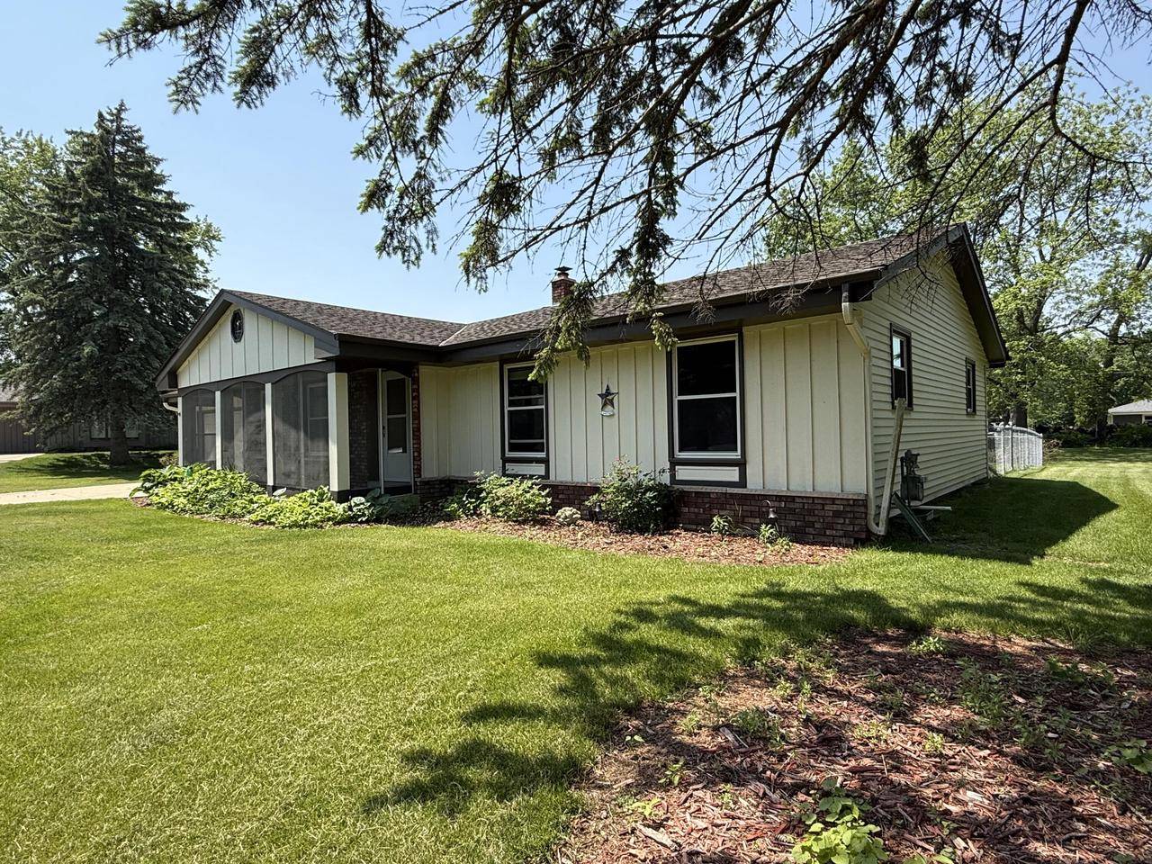 Hartland, WI 53029,W290N8275 Florencetta HEIGHTS