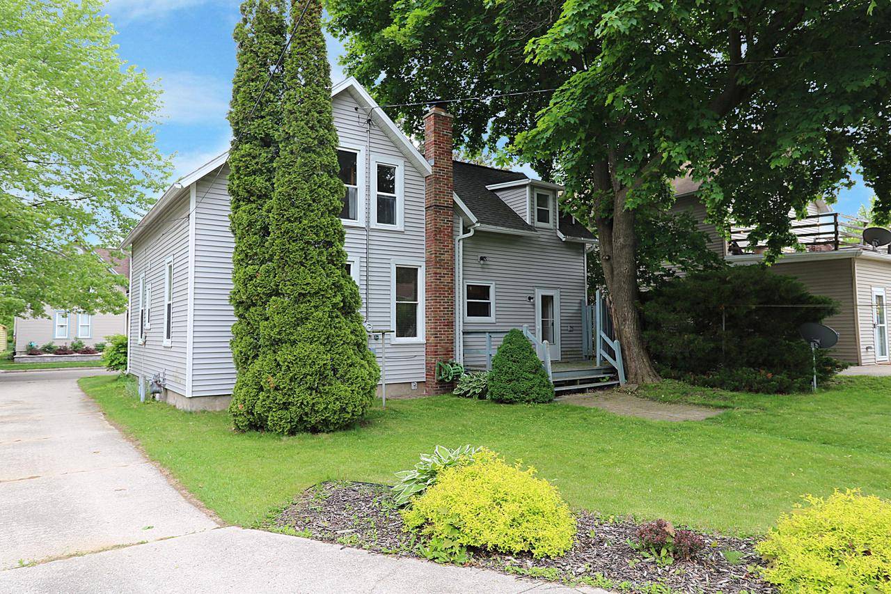 Manitowoc, WI 54220,846 N 12th STREET