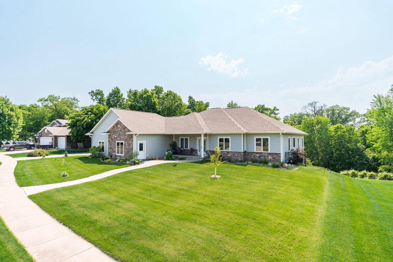 Holmen, WI 54636,606 Deerwood STREET
