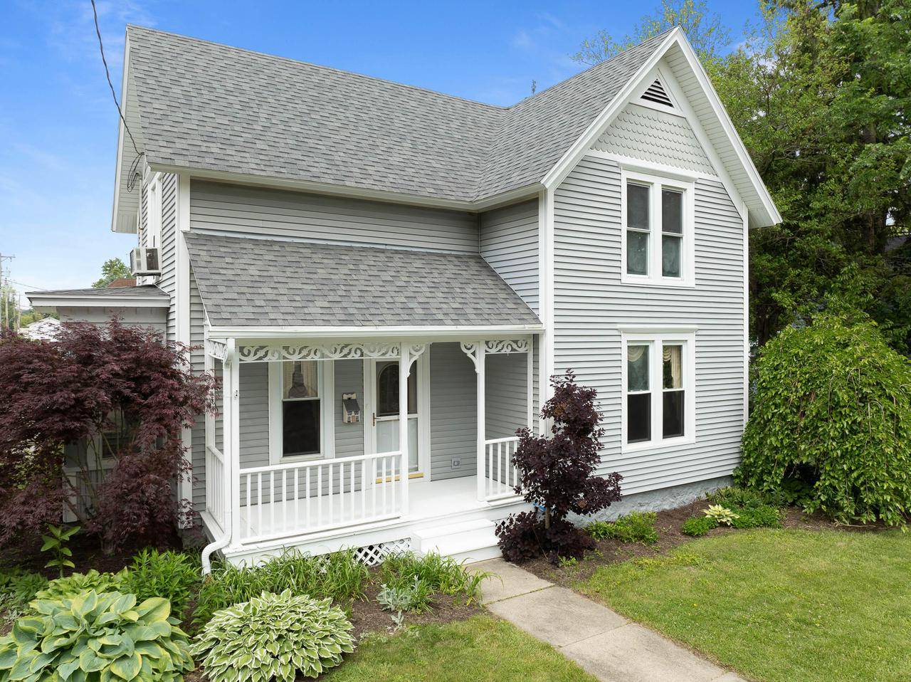 Lake Geneva, WI 53147,722 Center STREET