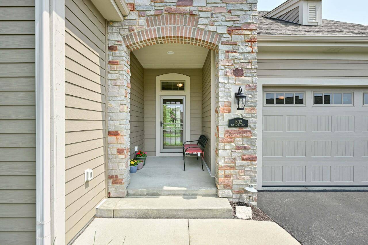 Oconomowoc, WI 53066,1502 Paddock COURT #59