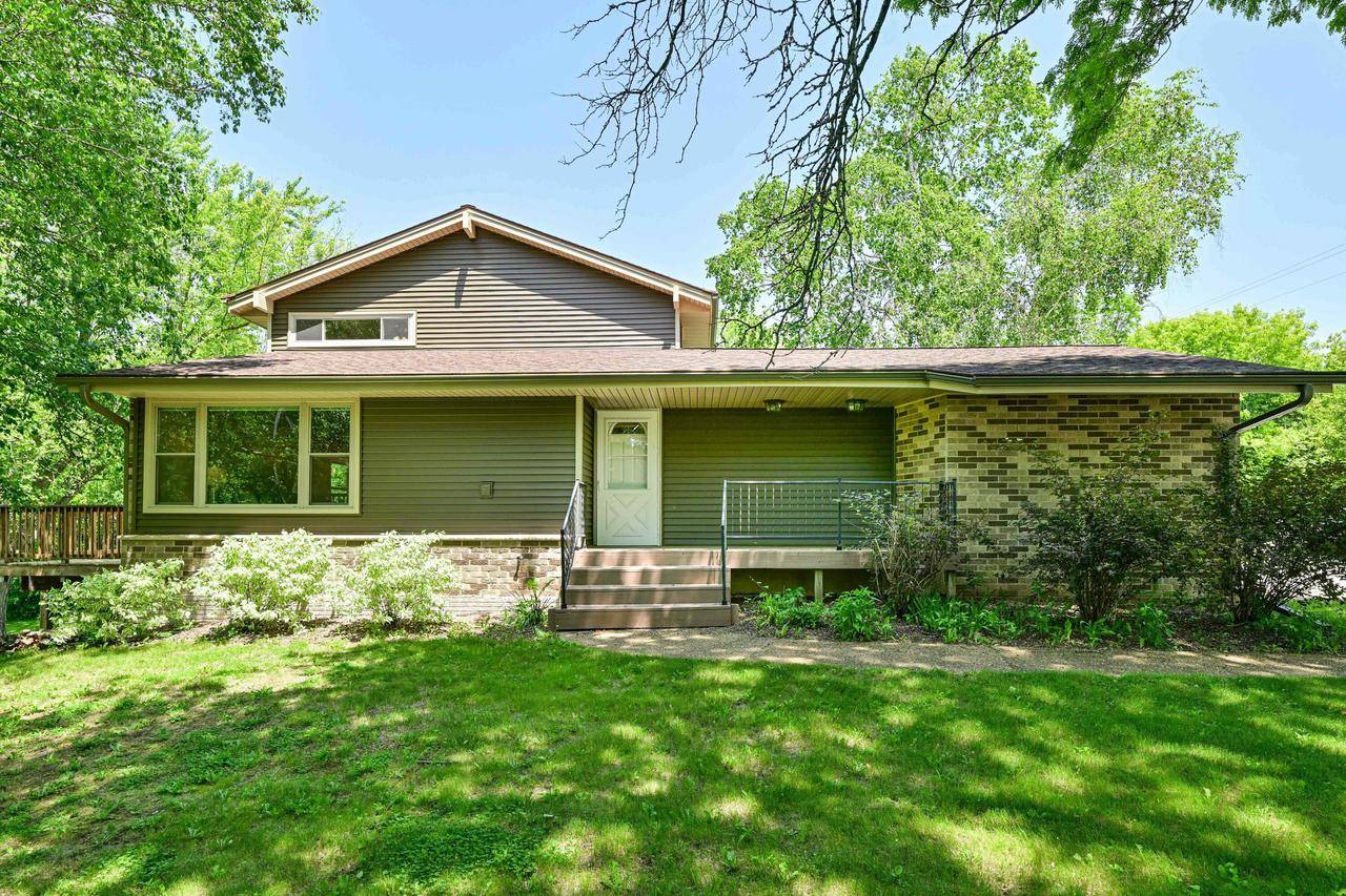 Grafton, WI 53024,1408 Woodland DRIVE