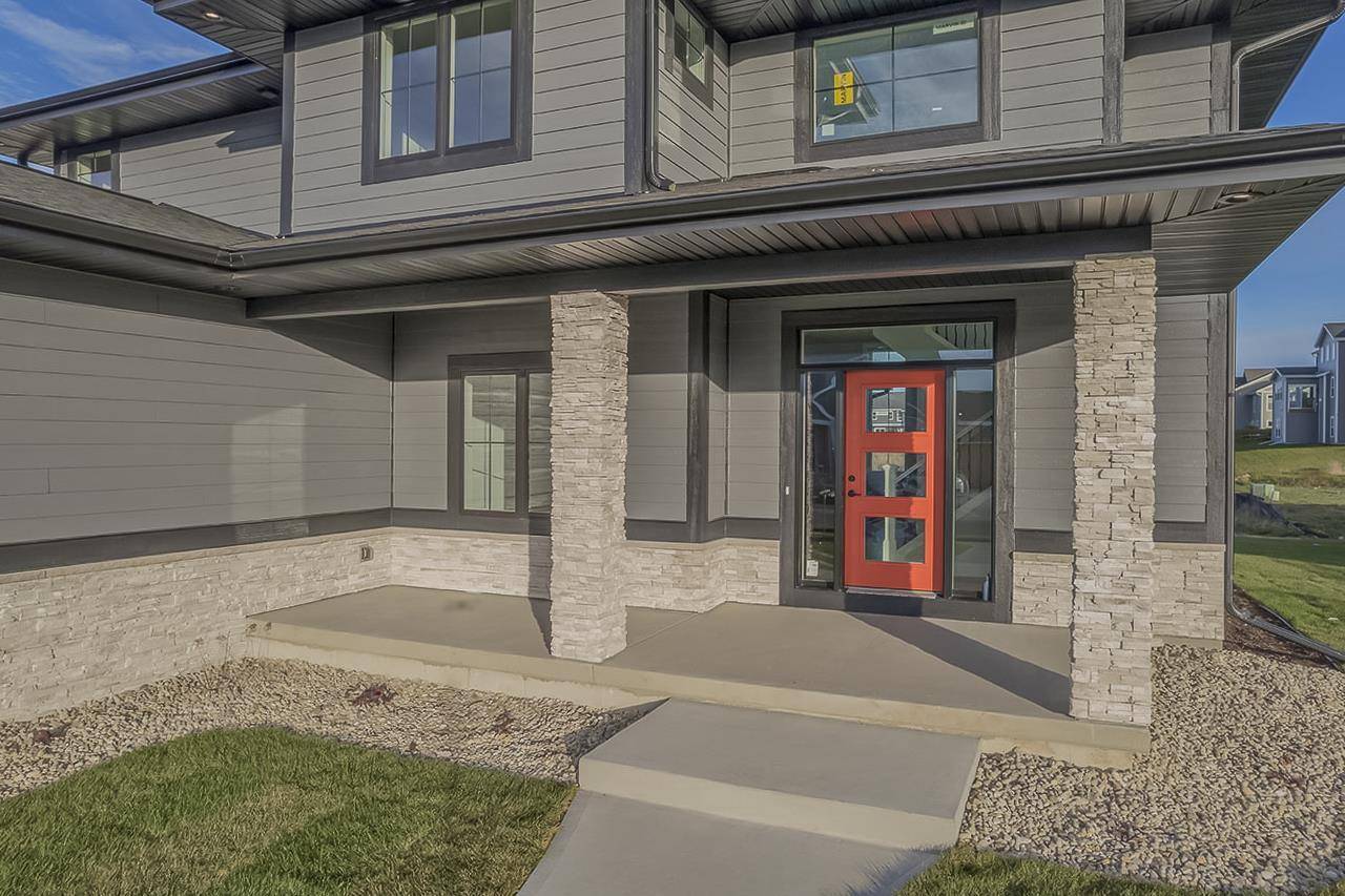 Sun Prairie, WI 53590,1421 Greenleaf Court