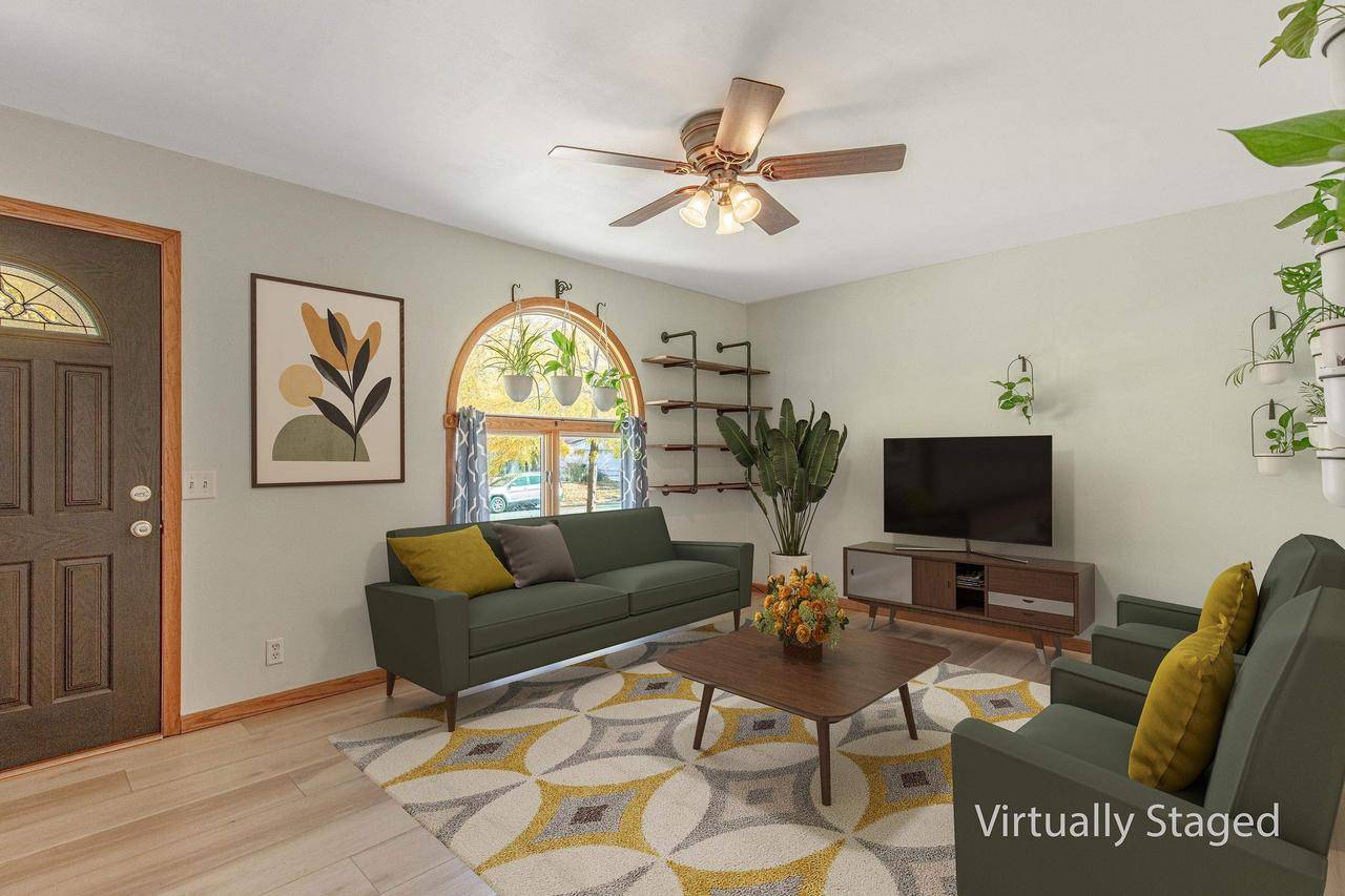 Madison, WI 53714,3833 CLOVER Lane