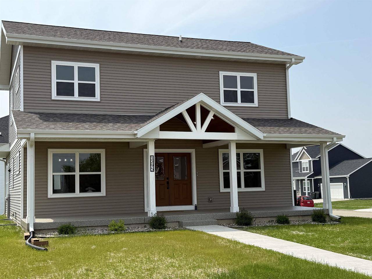 Sun Prairie, WI 53590,1295 Stonehaven Drive