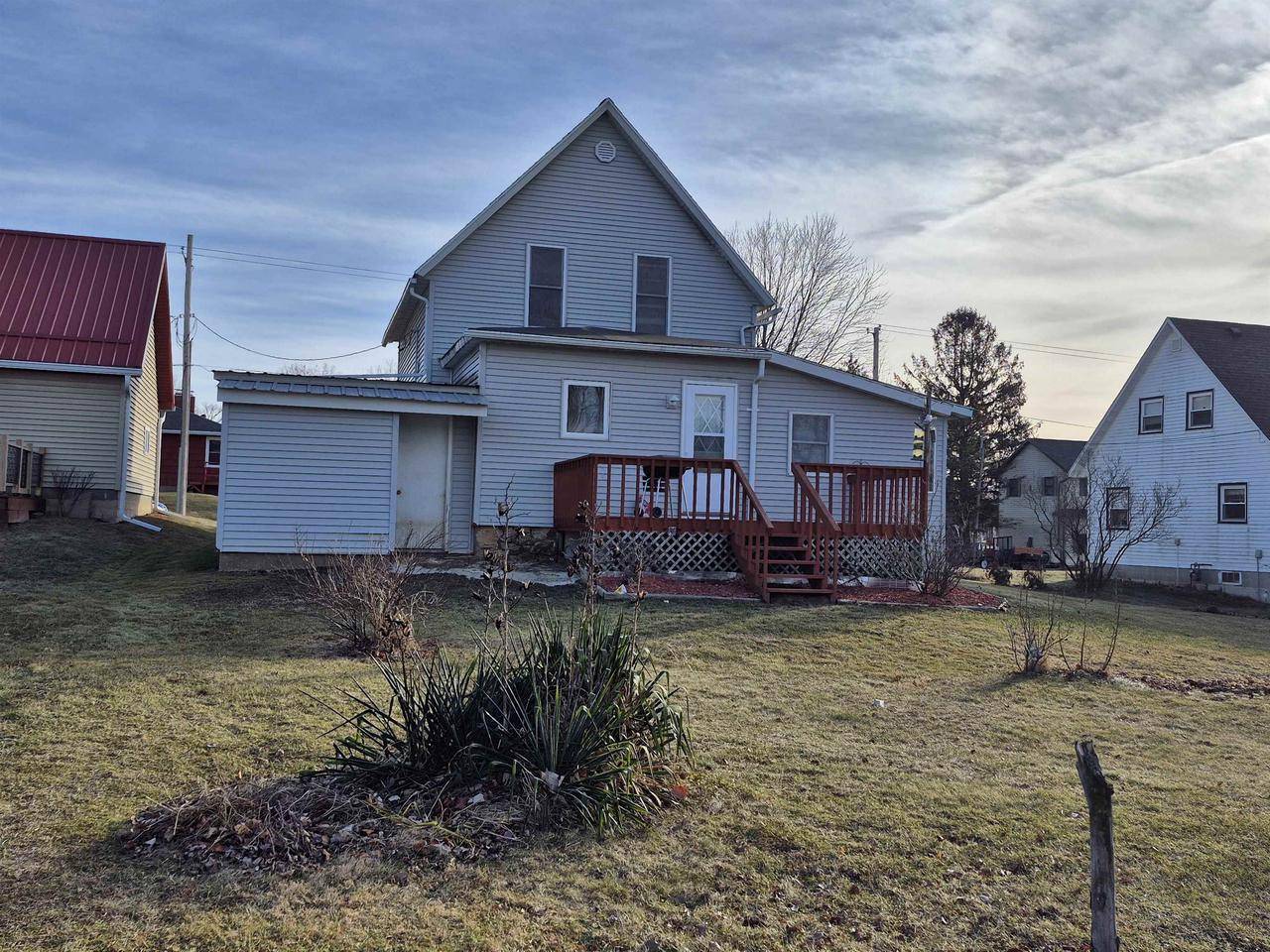 Viola, WI 54664,319 N McKinley Avenue