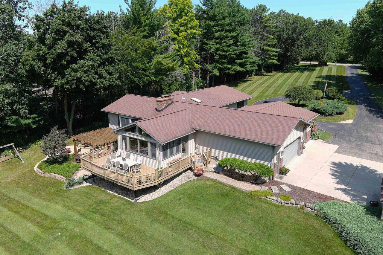 Verona, WI 53593,2460 Spring Rose Circle