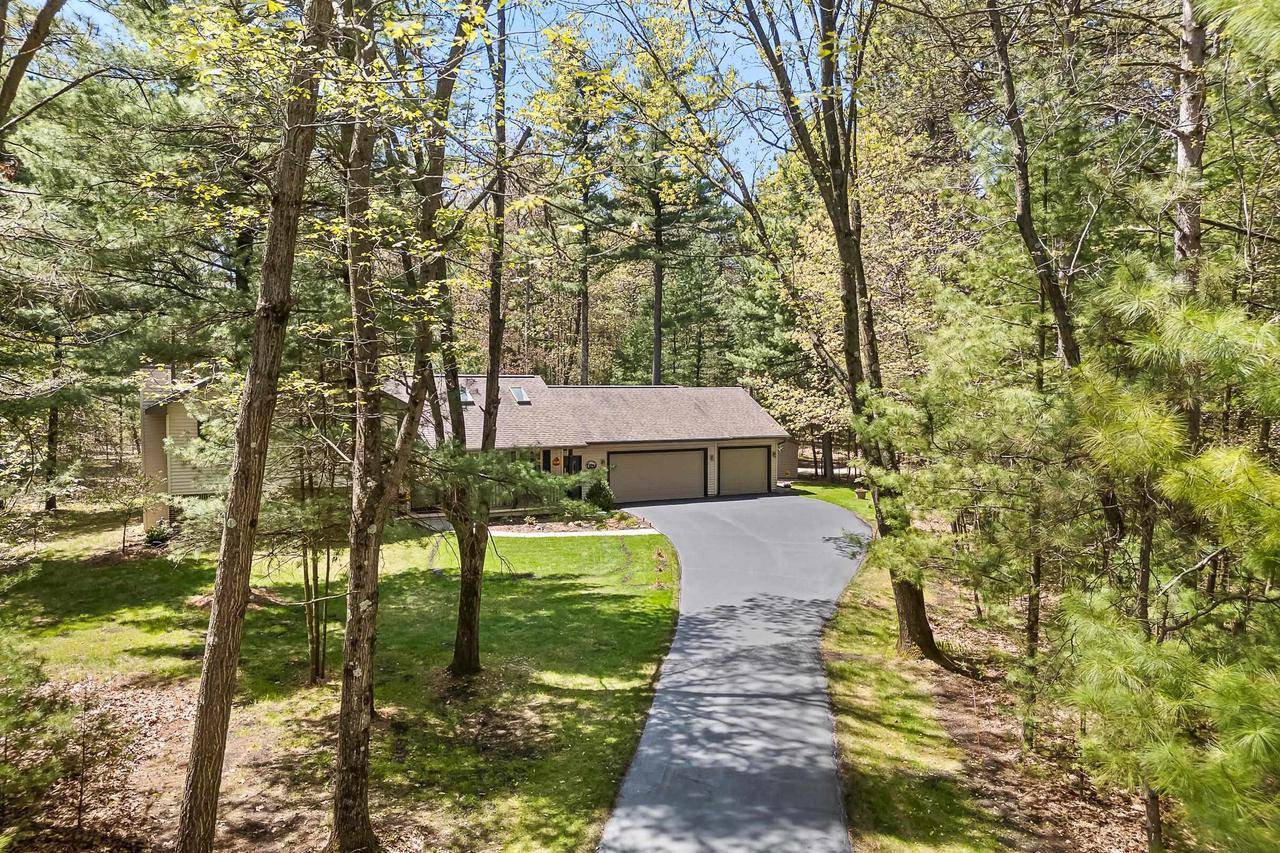 Wautoma, WI 54982,N2040 Majestic Pines Circle