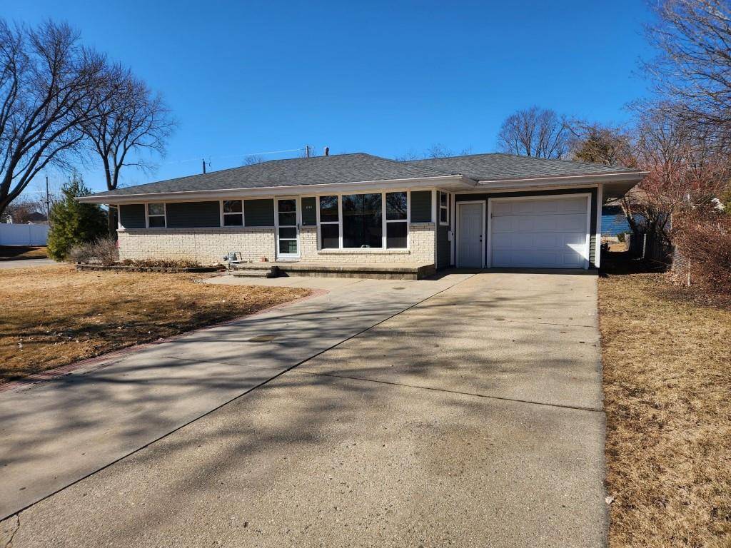 Jefferson, WI 53549,855 Hillside Drive