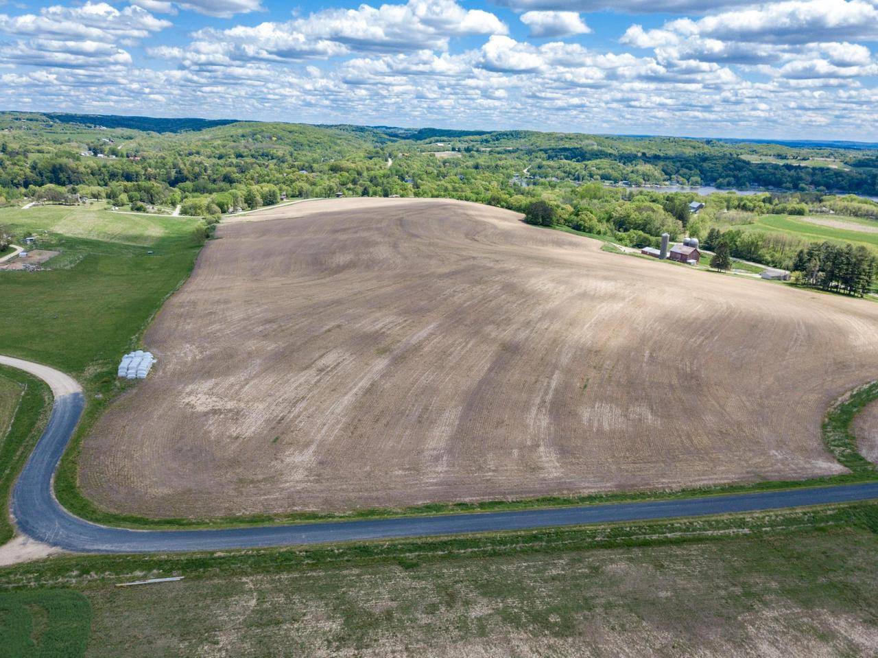 La Valle, WI 53941,17.855 AC Section 11 Road