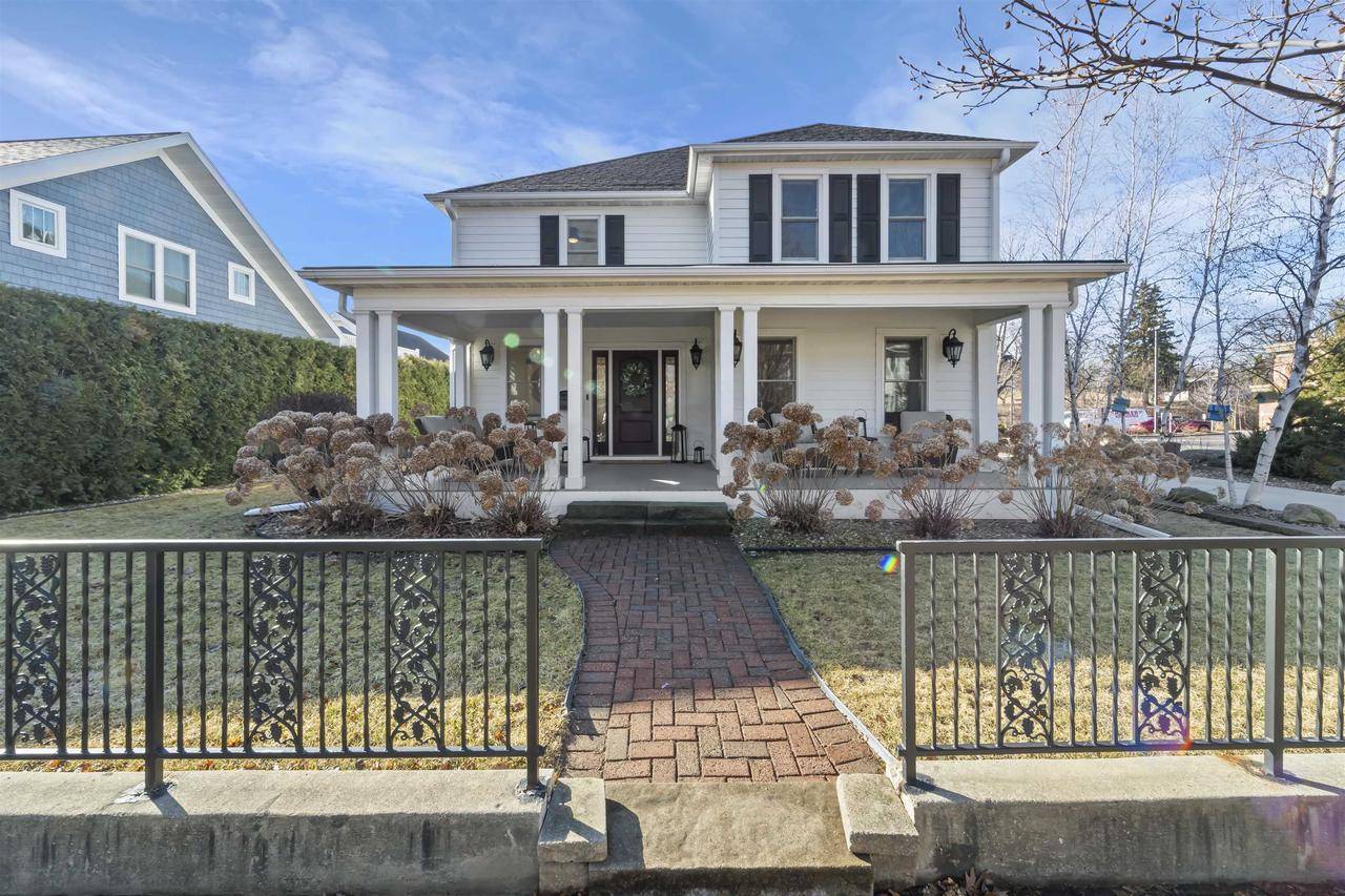 Middleton, WI 53562,7311 Hubbard Avenue