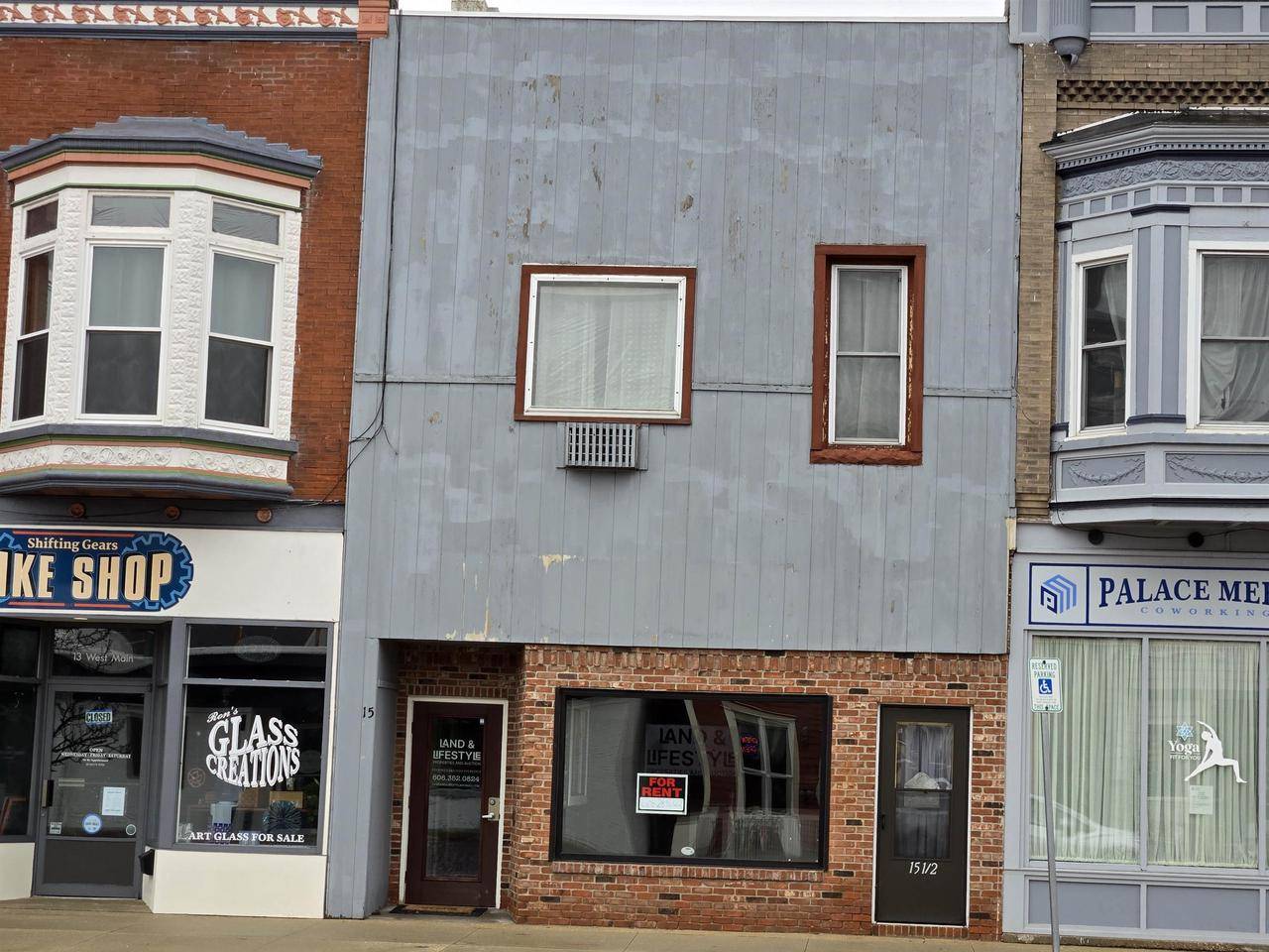 Evansville, WI 53536,15 W Main Street