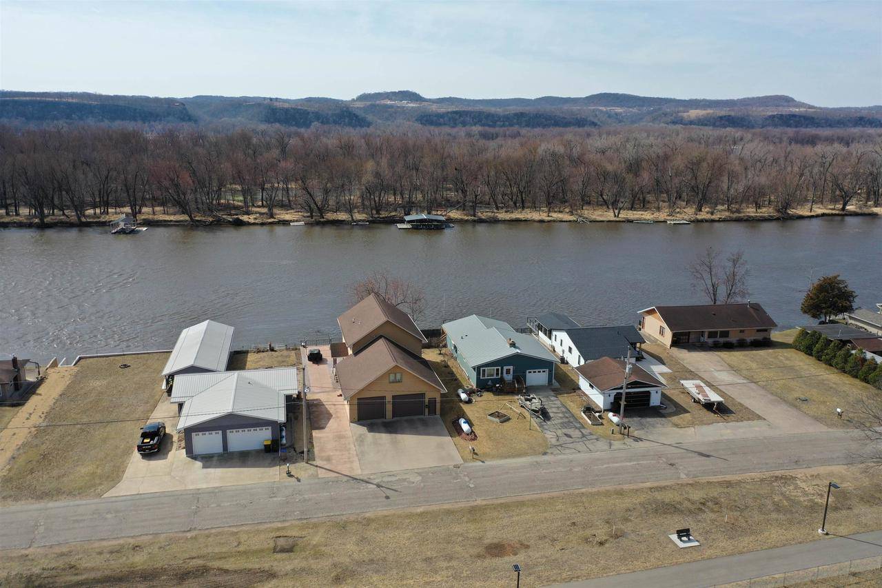 Cassville, WI 53806,1300 Jack Oak Rd