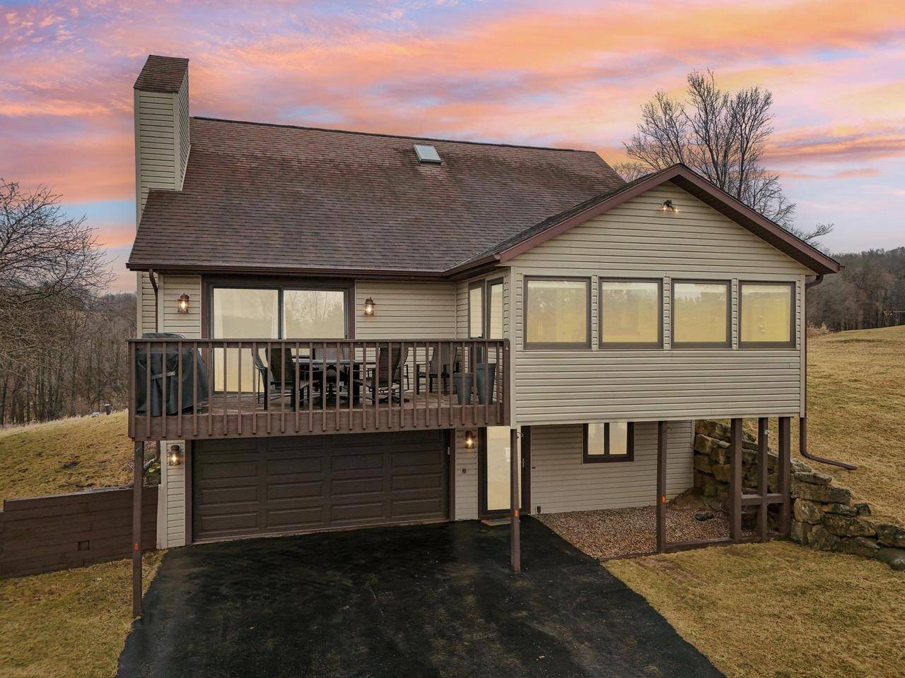La Valle, WI 53941,S1210 Remington Drive