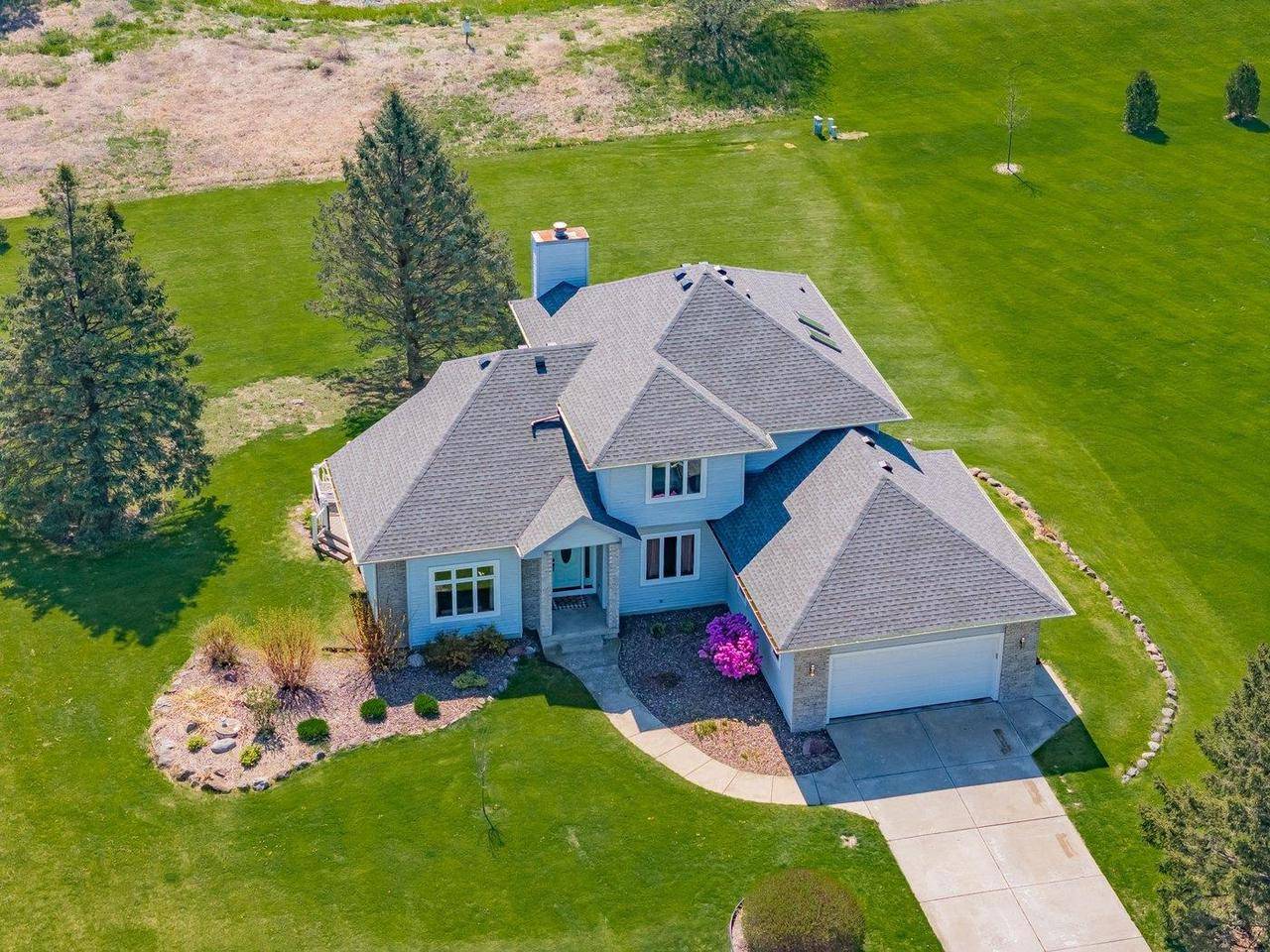 Sun Prairie, WI 53590,6338 Fox Run