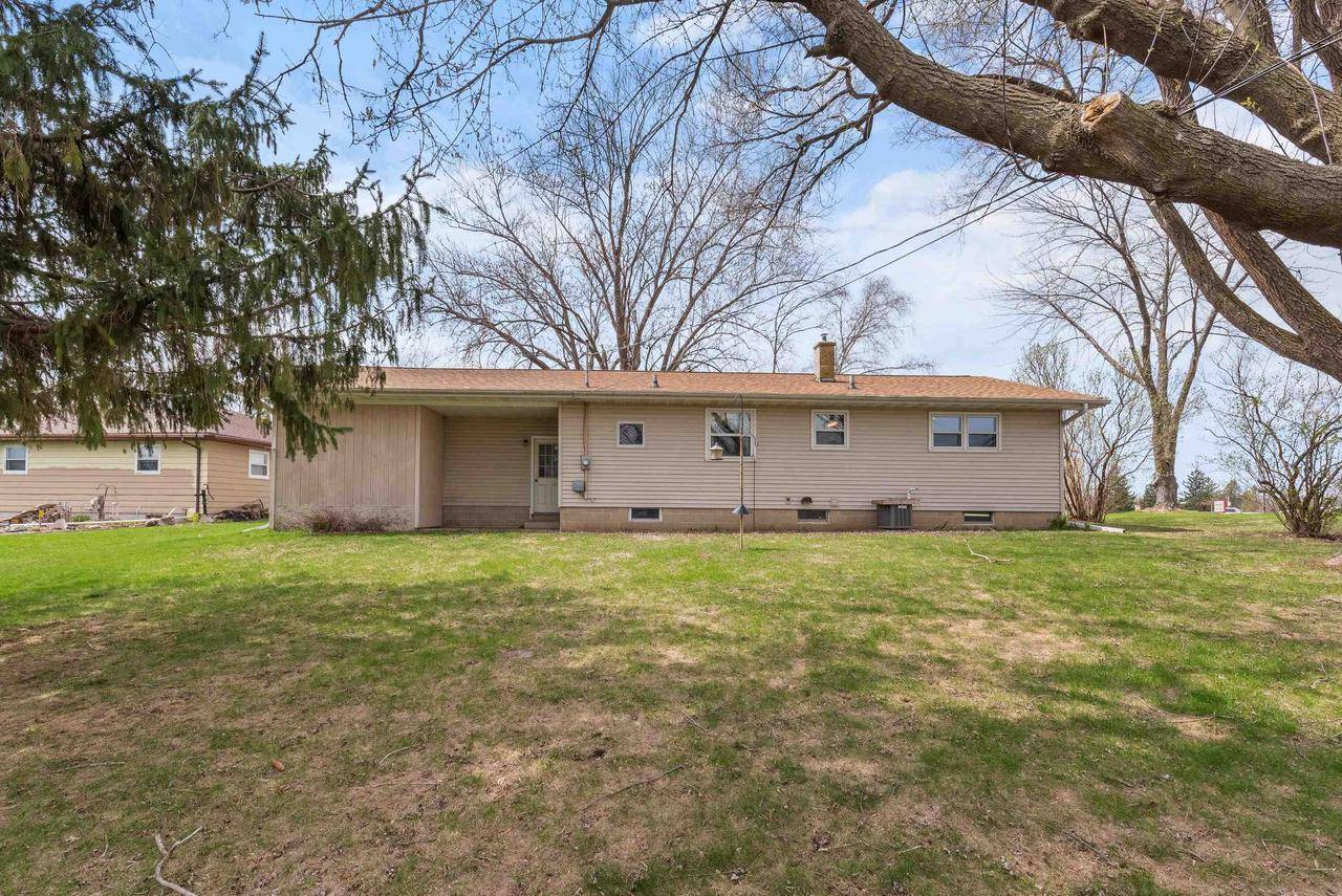 Beaver Dam, WI 53916,121 Warren Street
