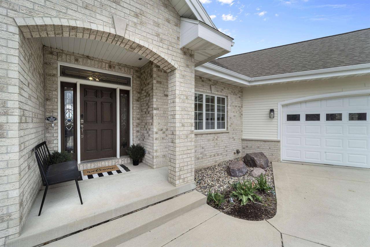 Waunakee, WI 53597,1430 Blue Ridge Trail