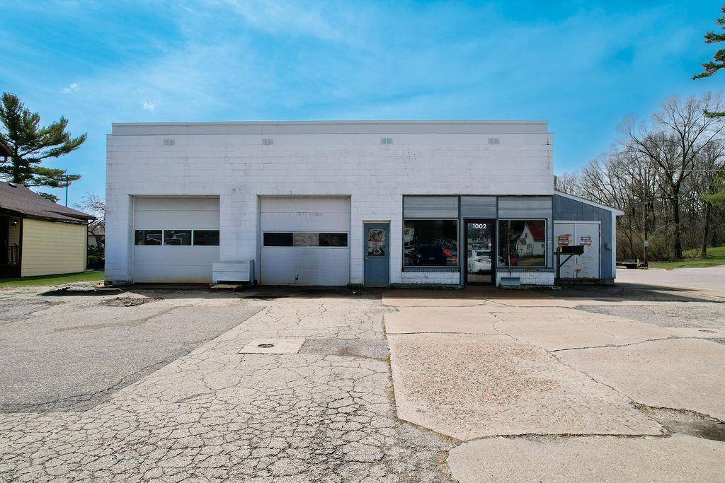 Reedsburg, WI 53959,1002 E Main Street