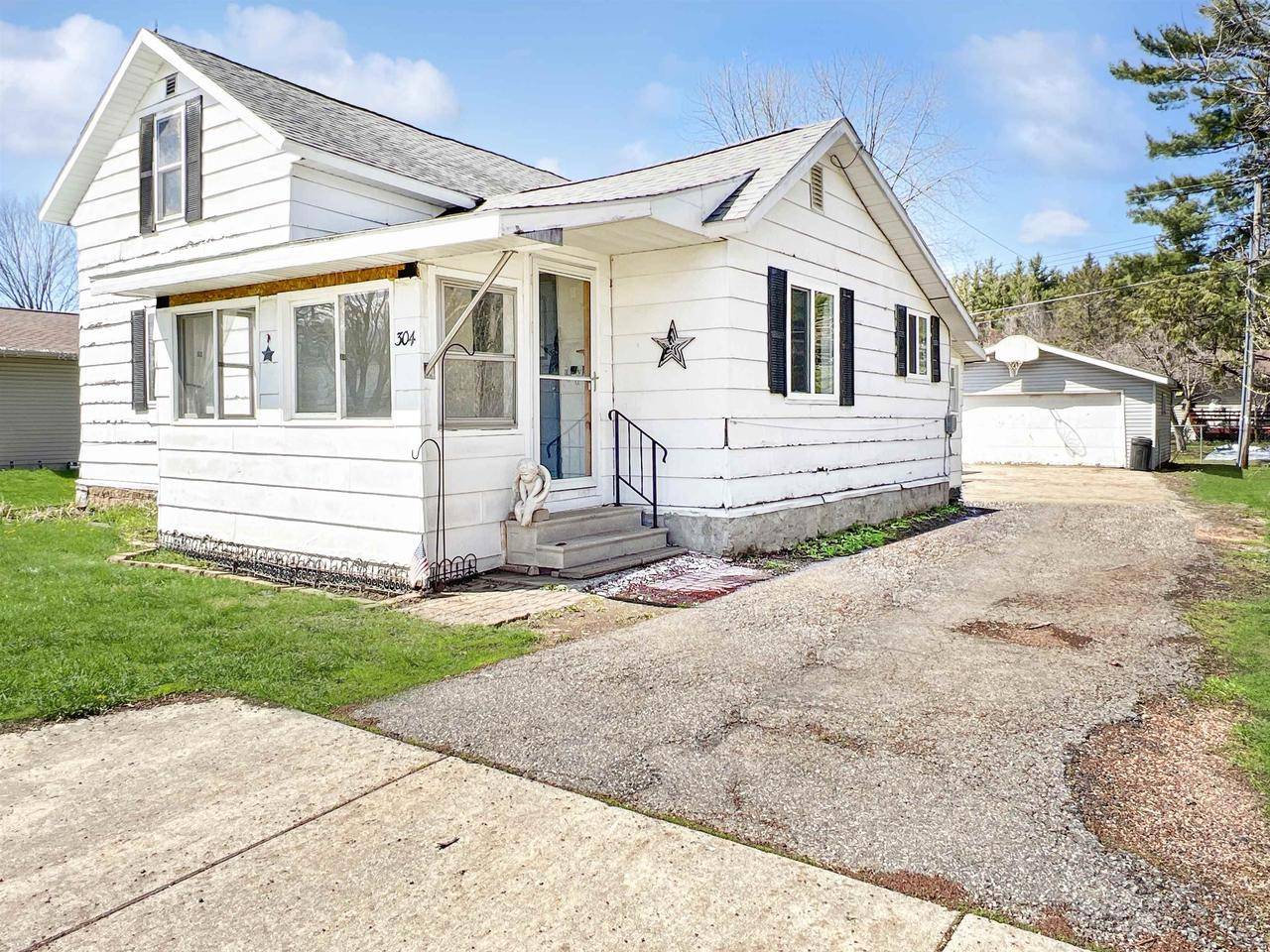 Spencer, WI 54479,304 W Mill Street