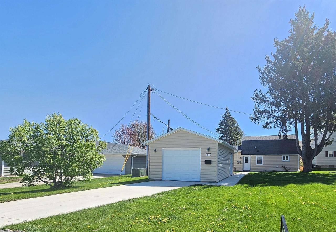 Waupun, WI 53963,325 Beaver Dam Street
