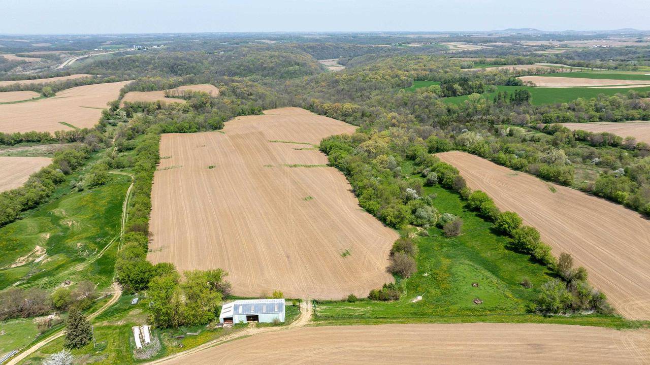 Cuba City, WI 53807,2490 Clay Hollow Road