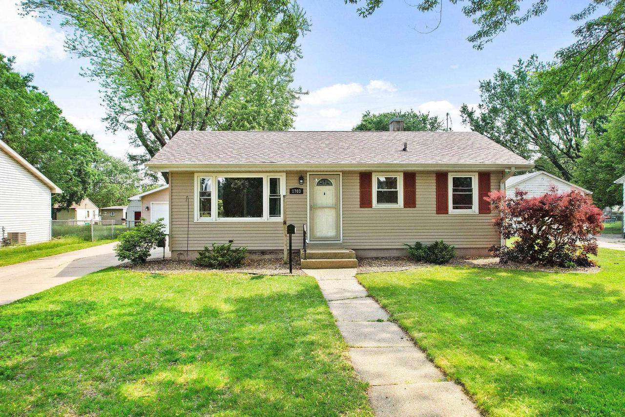 Janesville, WI 53548,1703 Hamilton Avenue