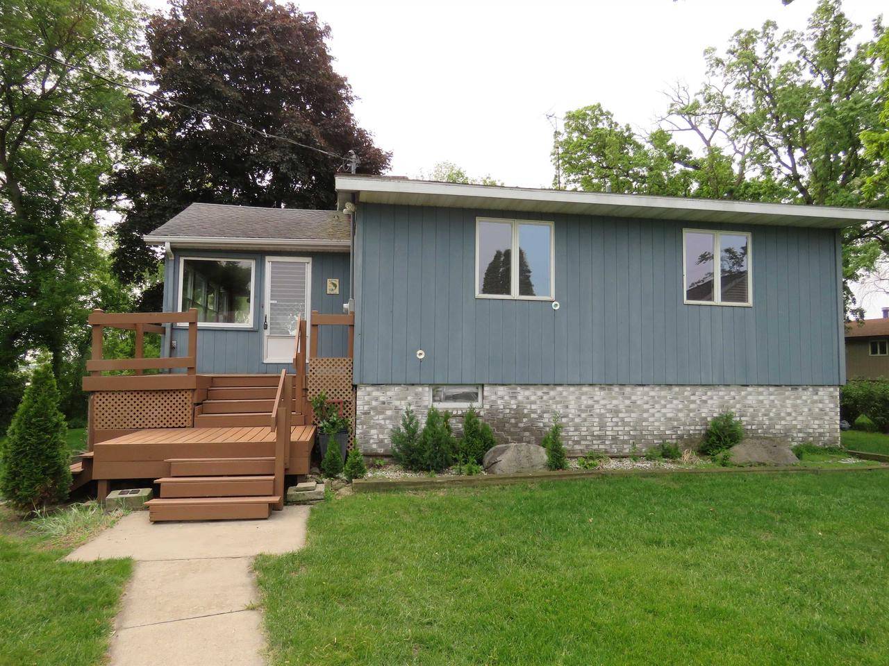 Fox Lake, WI 53933,W10735 Blackhawk Trail