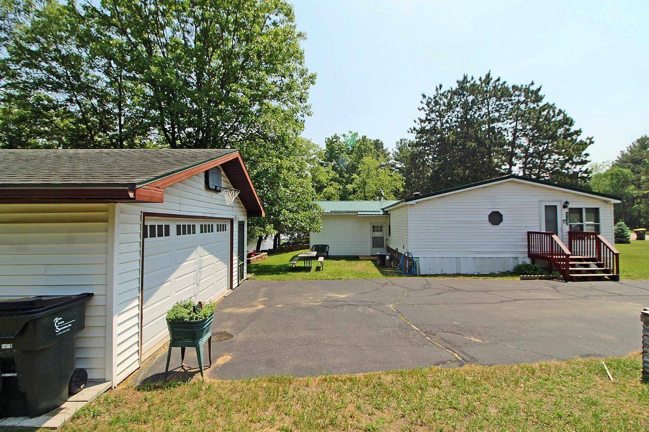 Avoca, WI 53506,302 Lakeshore Drive