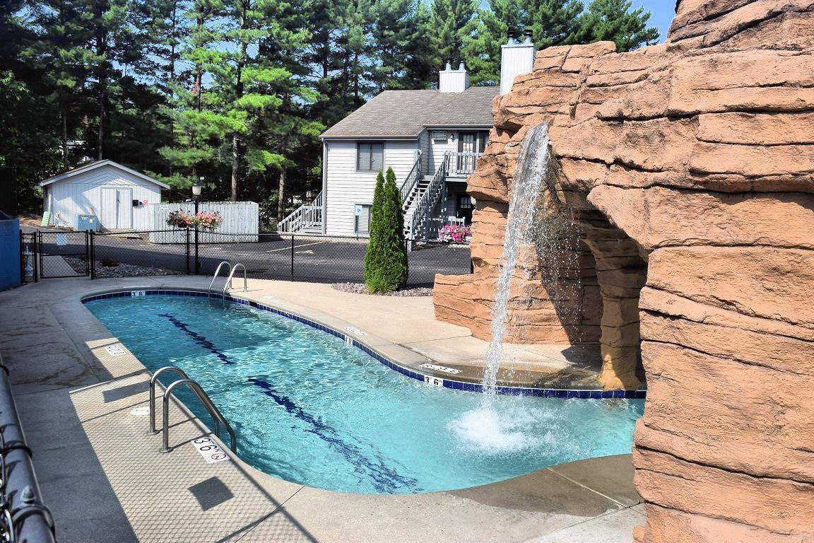 Wisconsin Dells, WI 53965,1093 Canyon Road #207