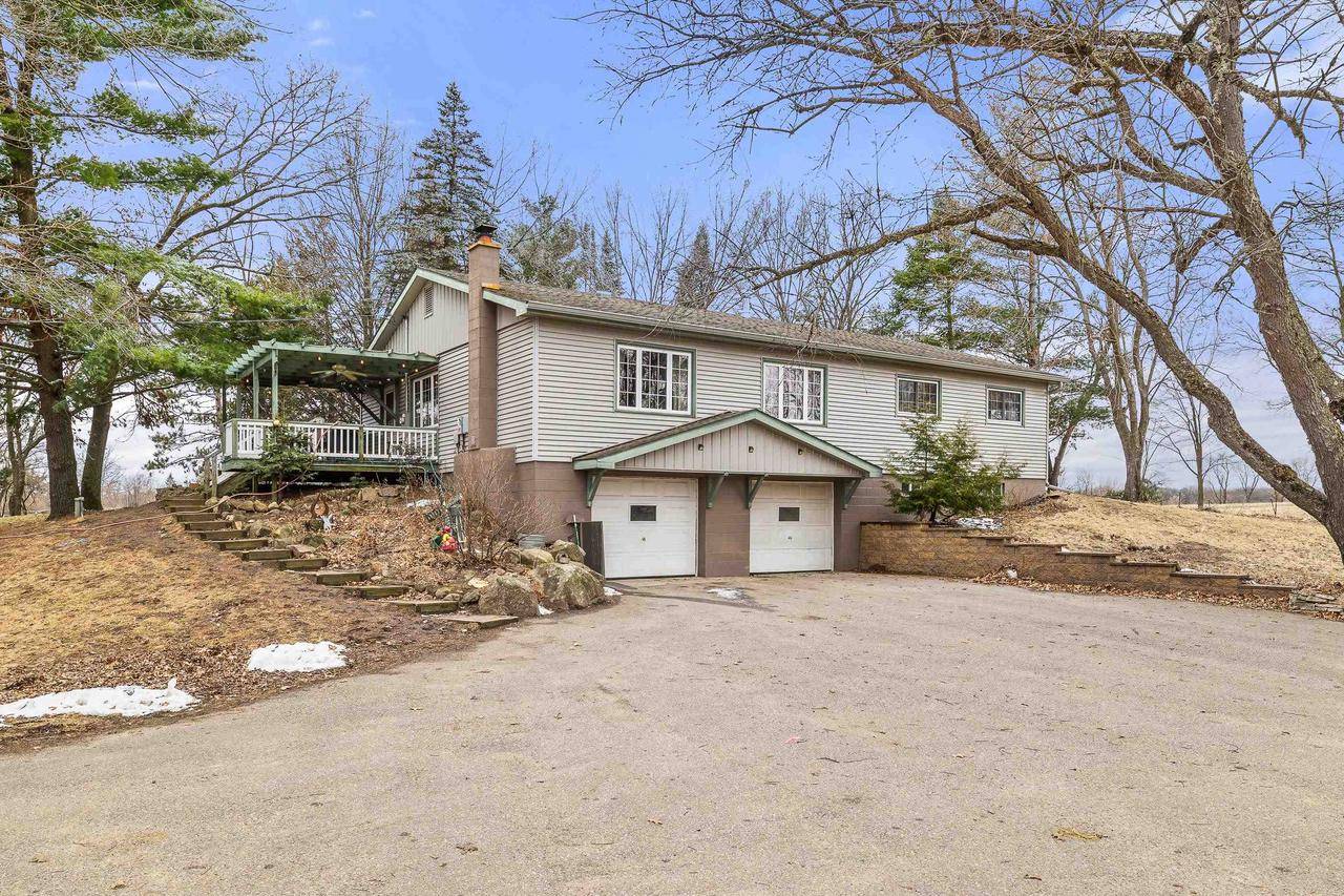 Almond, WI 54909,10670 COUNTY ROAD D