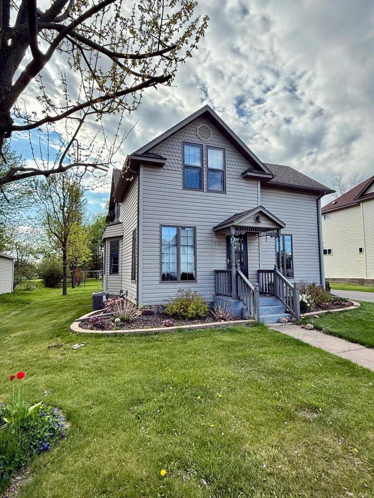 Abbotsford, WI 54405,211 S 4TH STREET