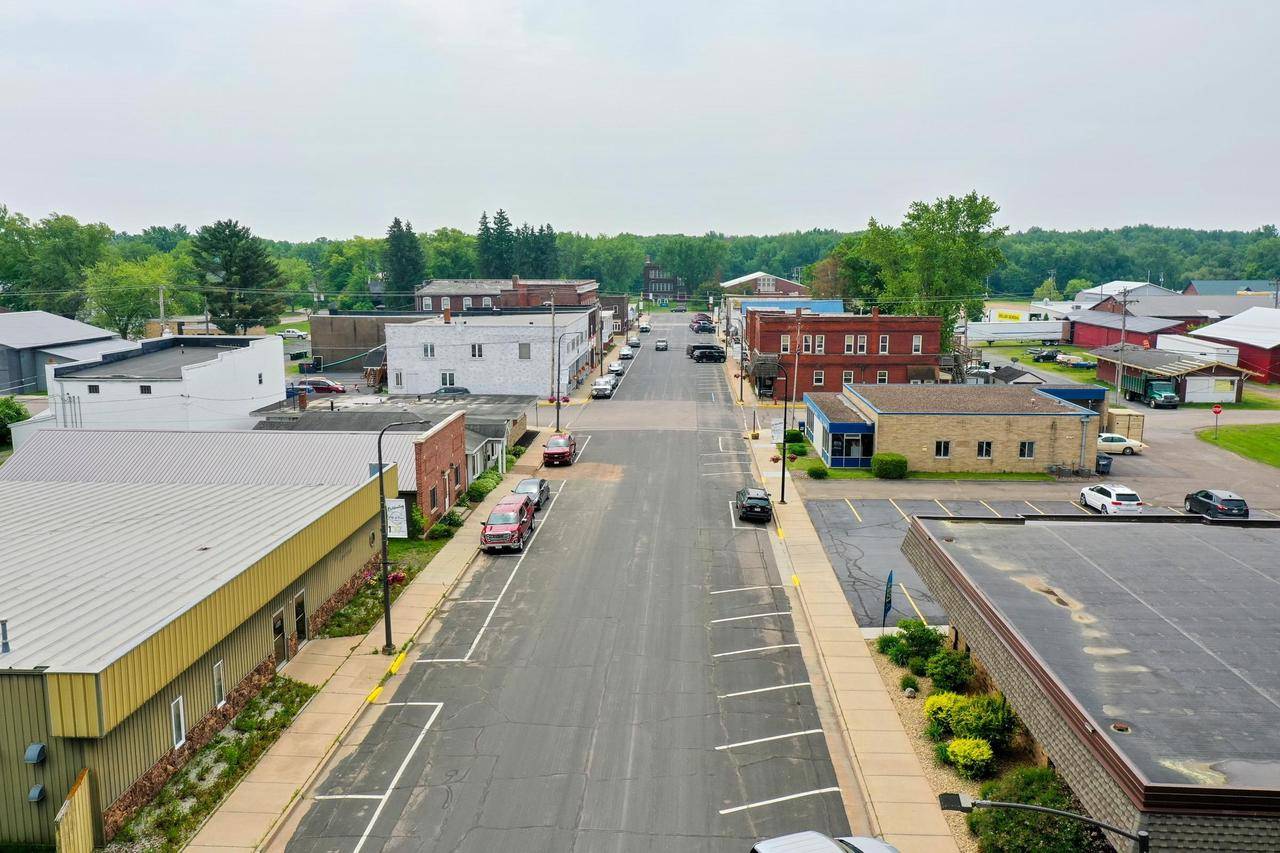 Owen, WI 54460,325 N CENTRAL AVENUE