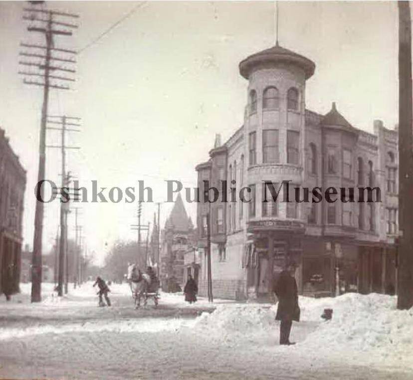 Oshkosh, WI 54901,509 N MAIN STREET
