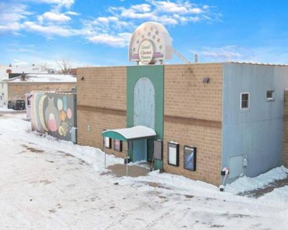 New London, WI 54961,208 WOLF RIVER