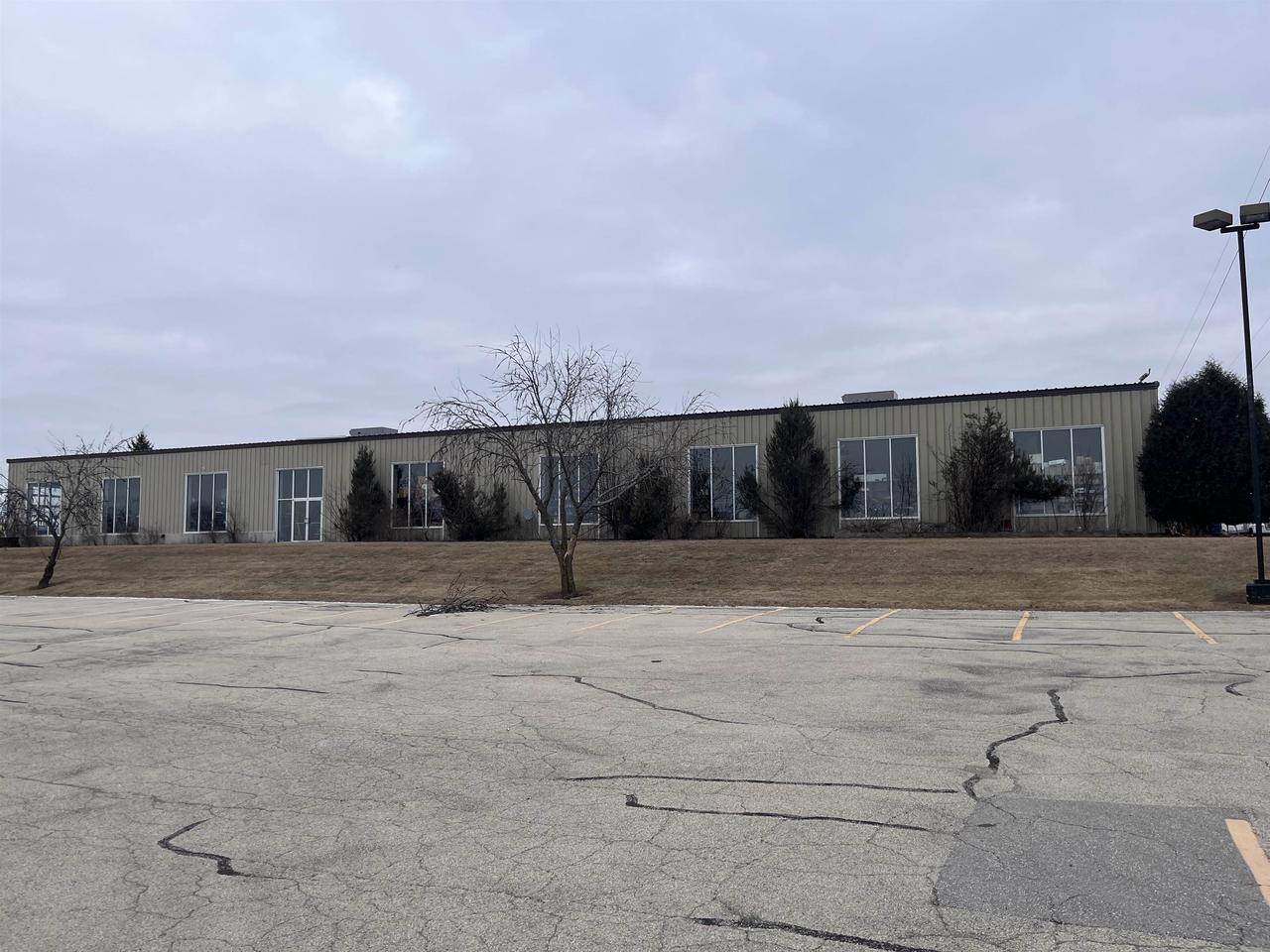 Green Bay, WI 54311,2728 MANITOWOC ROAD