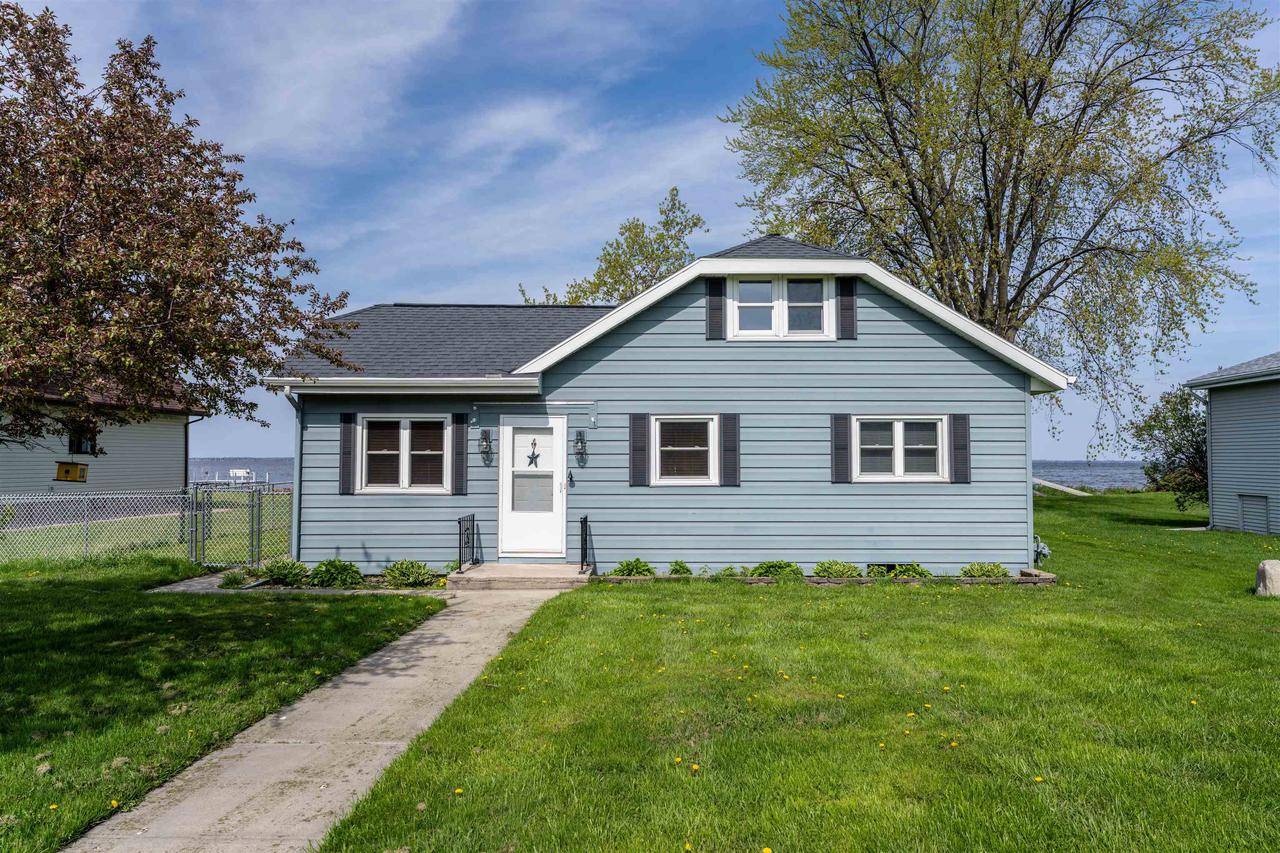 Fond Du Lac, WI 54937,N8648 LINDEN BEACH ROAD