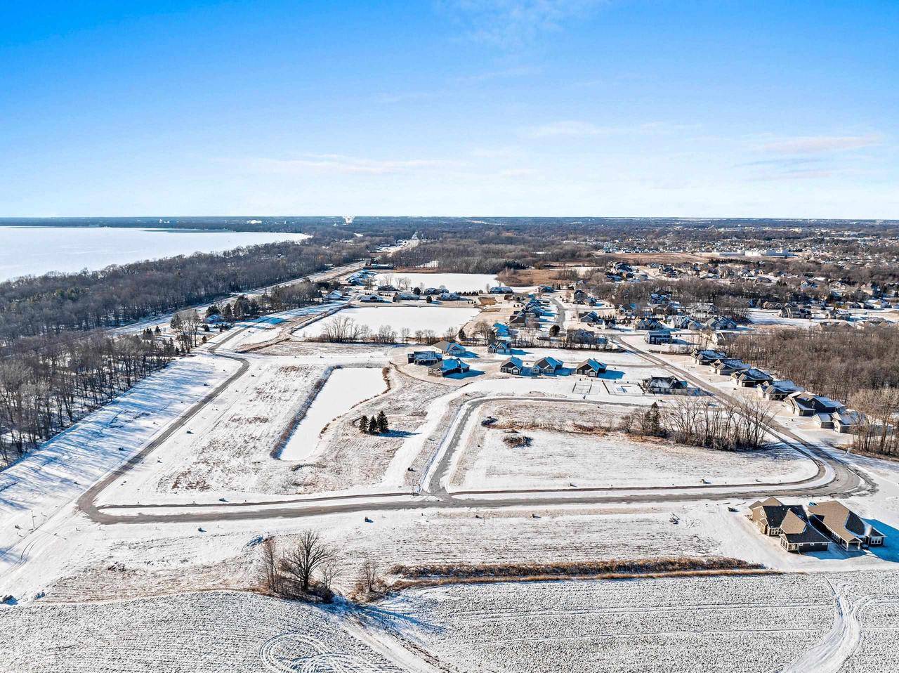 Menasha, WI 54952,892 CYGNET COURT