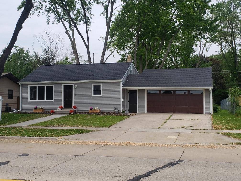 Green Bay, WI 54304,1610 S ONEIDA STREET