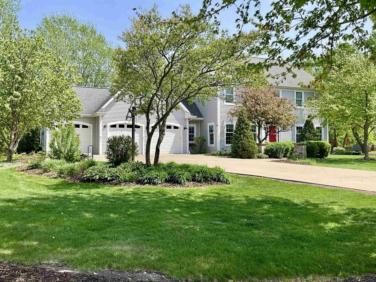 Fond Du Lac, WI 54937,N8157 ASHBERRY AVENUE