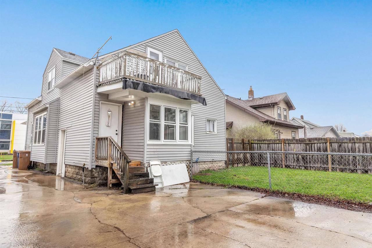Menasha, WI 54952,617 RACINE STREET