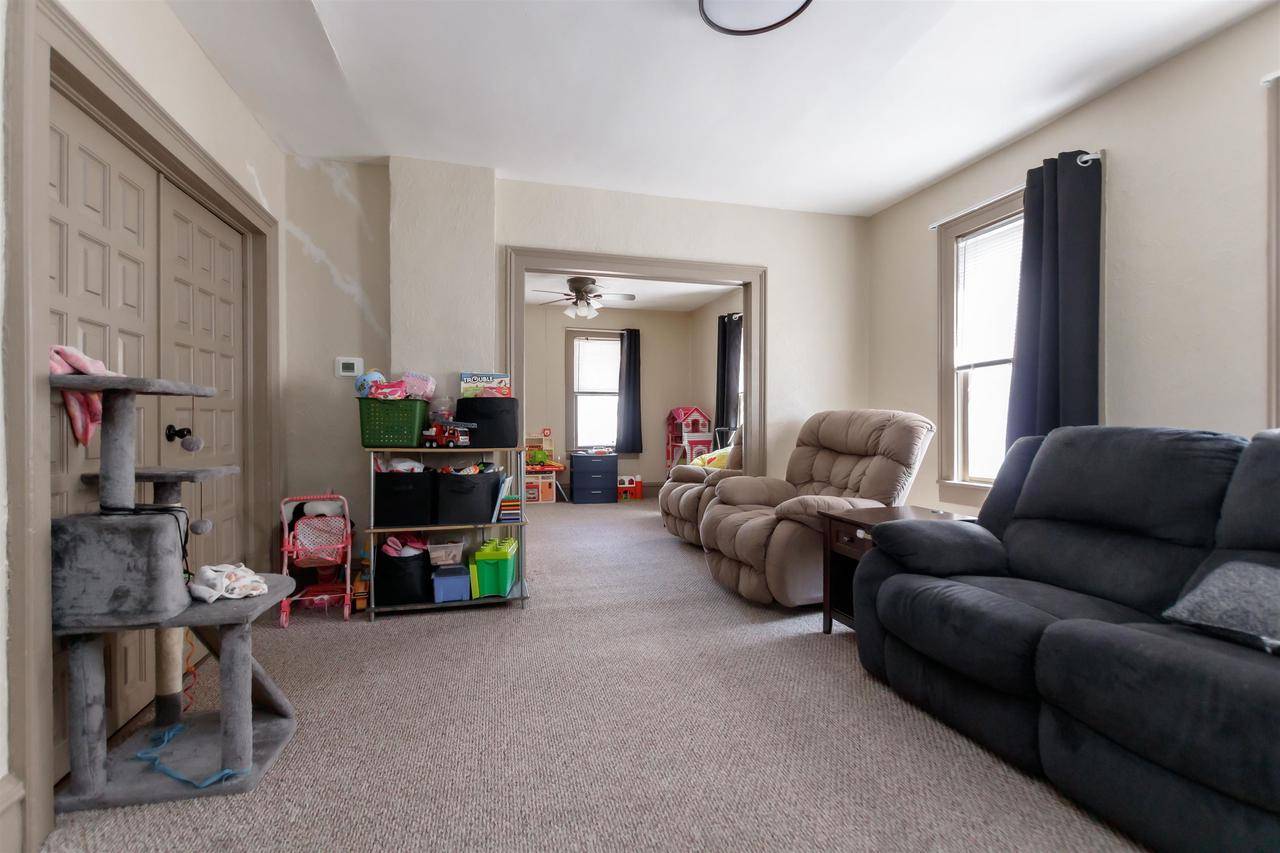 Fond Du Lac, WI 54935,300 MARQUETTE STREET