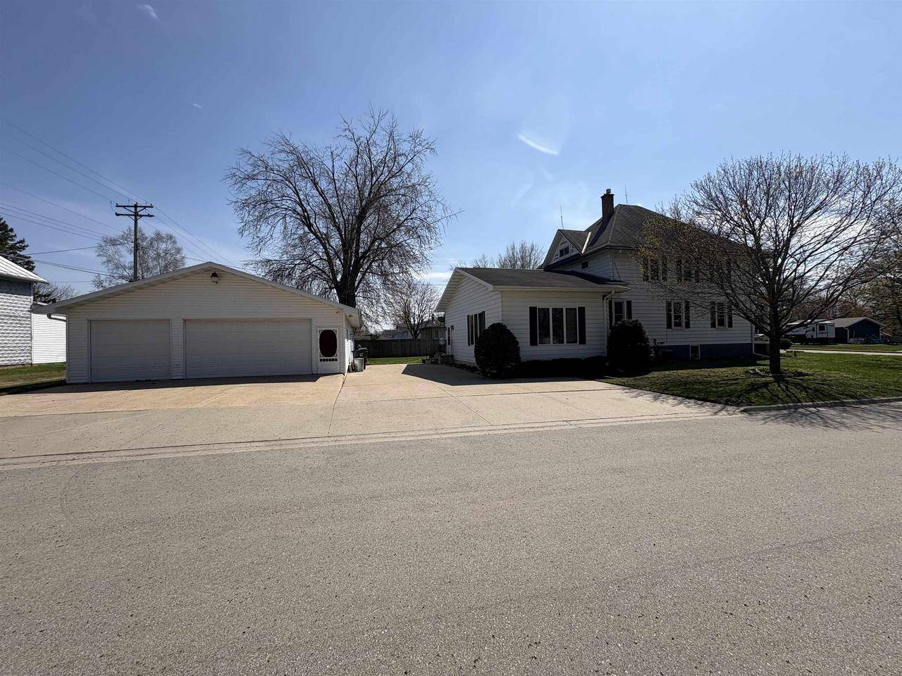 Bonduel, WI 54107,230 N 1ST STREET
